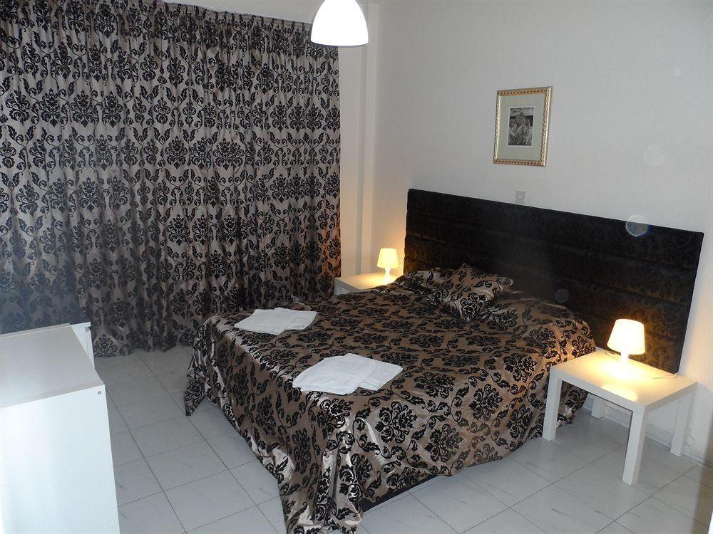 Geotanya Apartments ลิมาซอล ภายนอก รูปภาพ