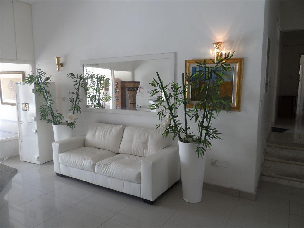 Geotanya Apartments ลิมาซอล ภายนอก รูปภาพ