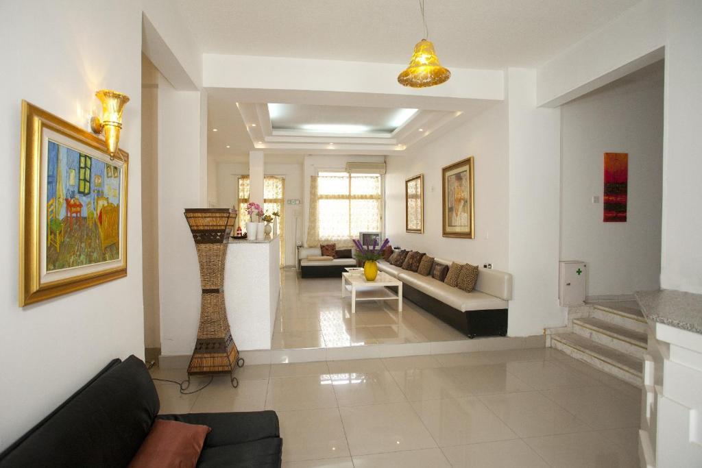 Geotanya Apartments ลิมาซอล ภายนอก รูปภาพ